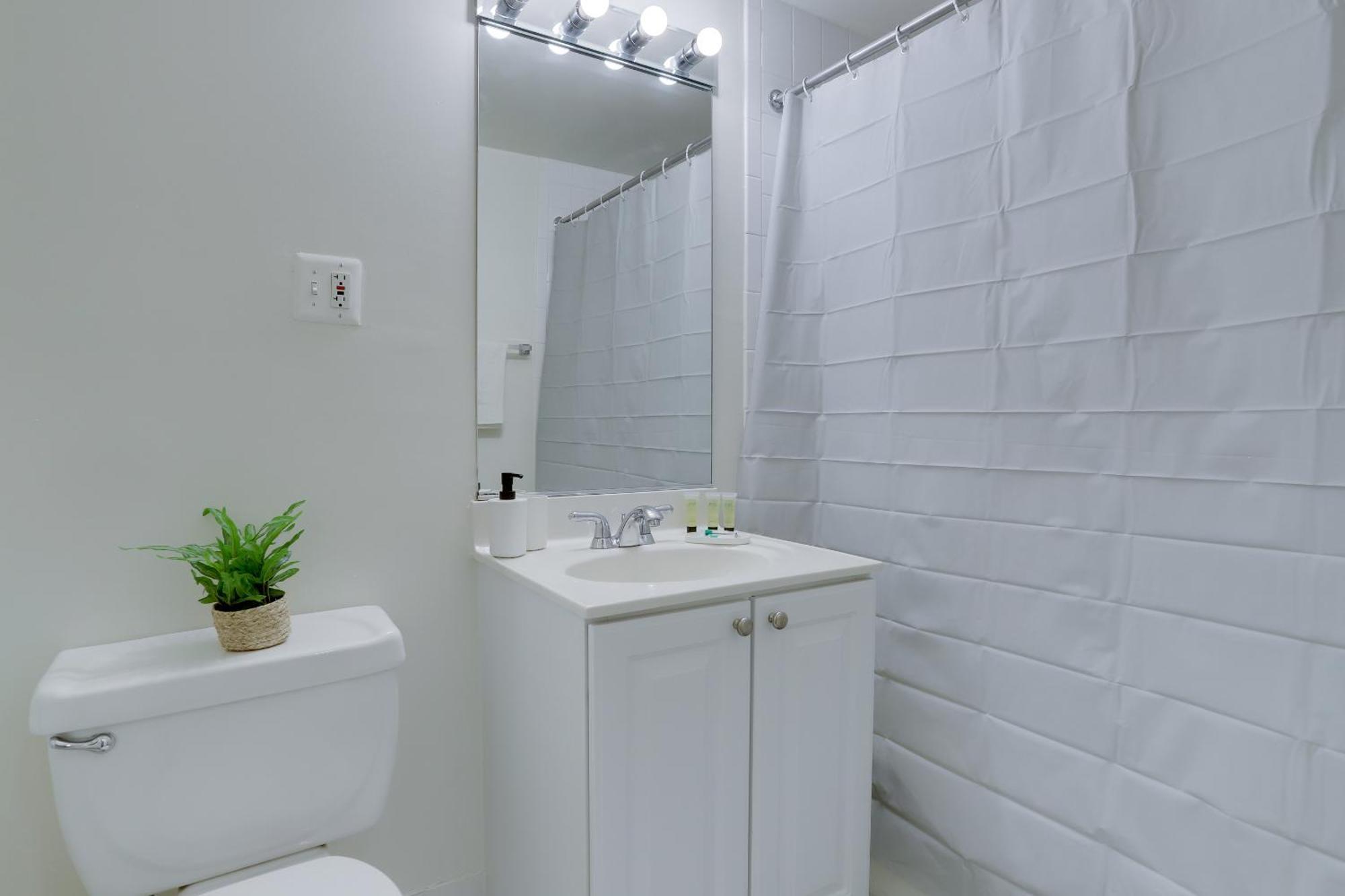 Sensational Condominium @Crystal City أرلنغتون المظهر الخارجي الصورة