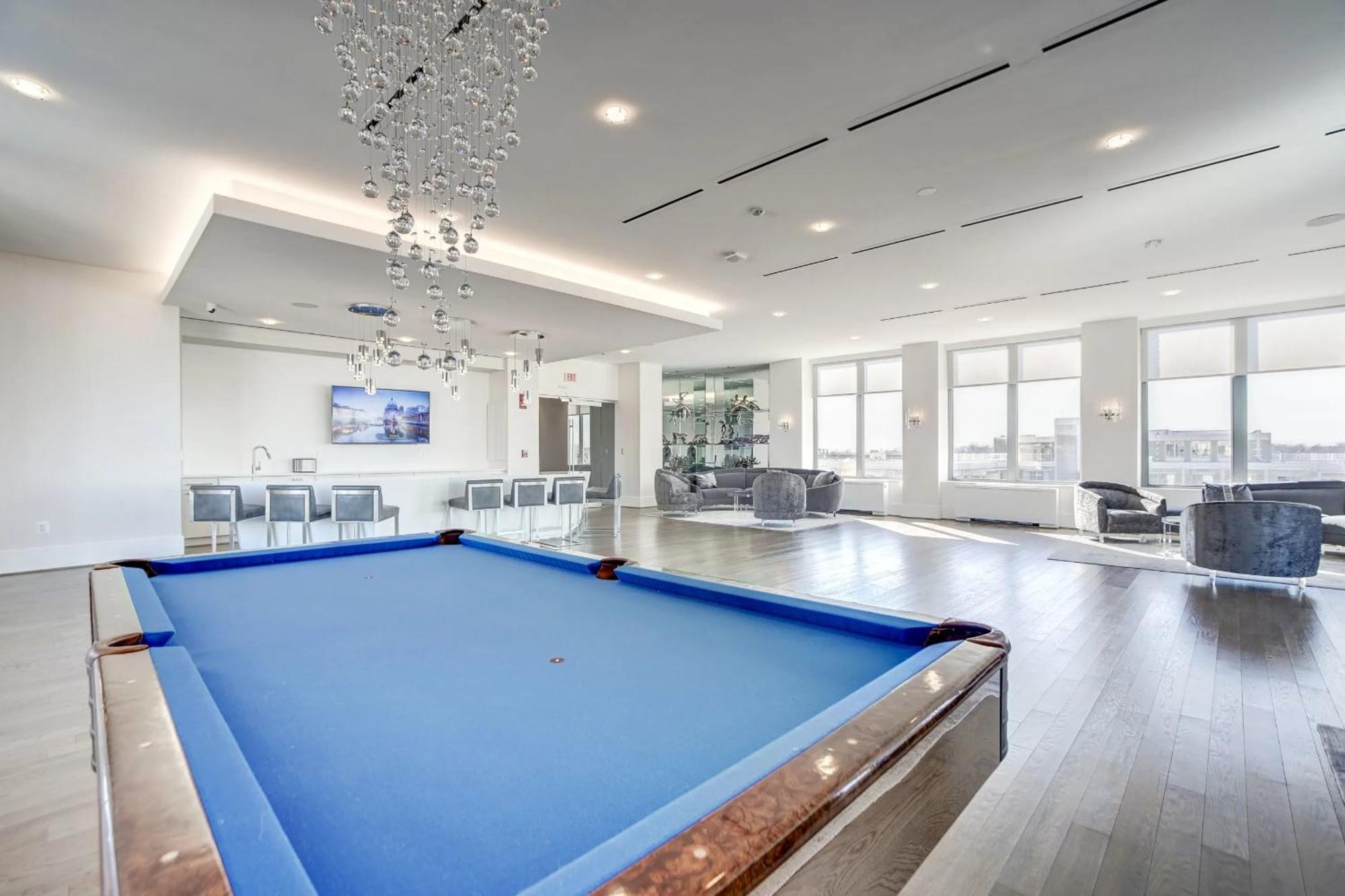 Sensational Condominium @Crystal City أرلنغتون المظهر الخارجي الصورة